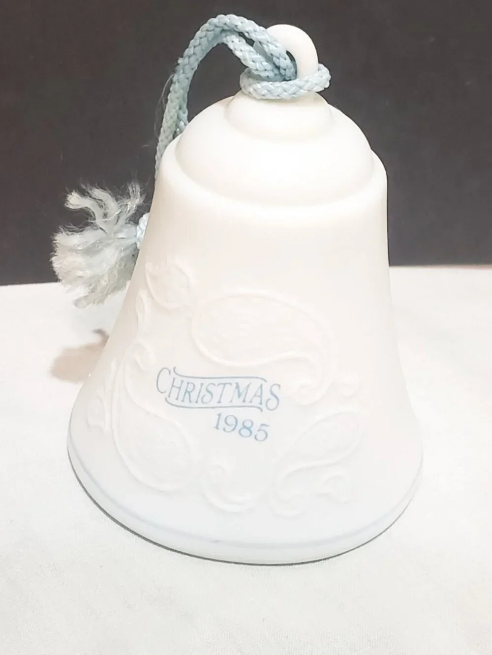 Christmas Bell Mother and Dad Ornament 1985 Hallmark 3